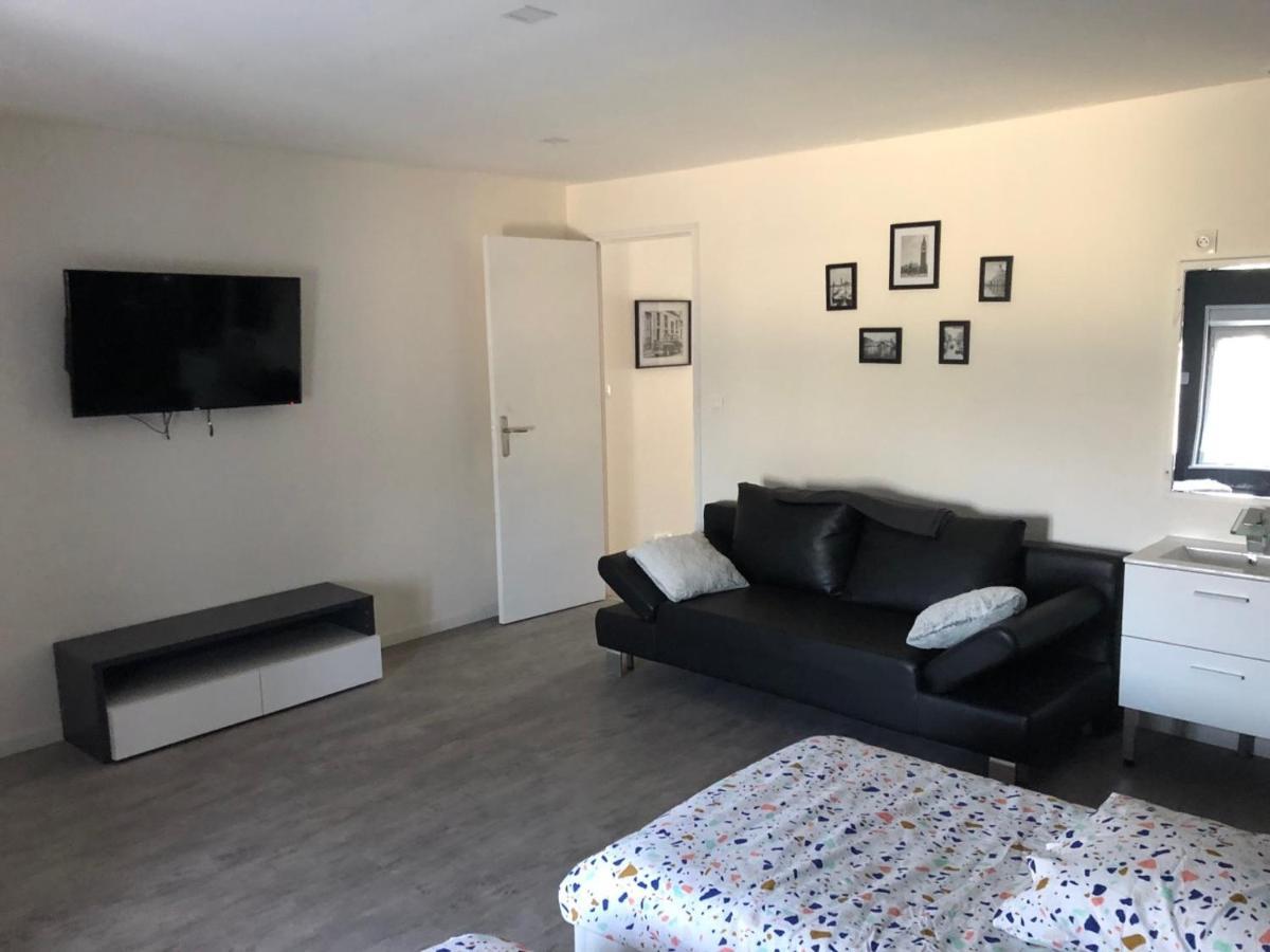 Les D'hannogne Holiday home *